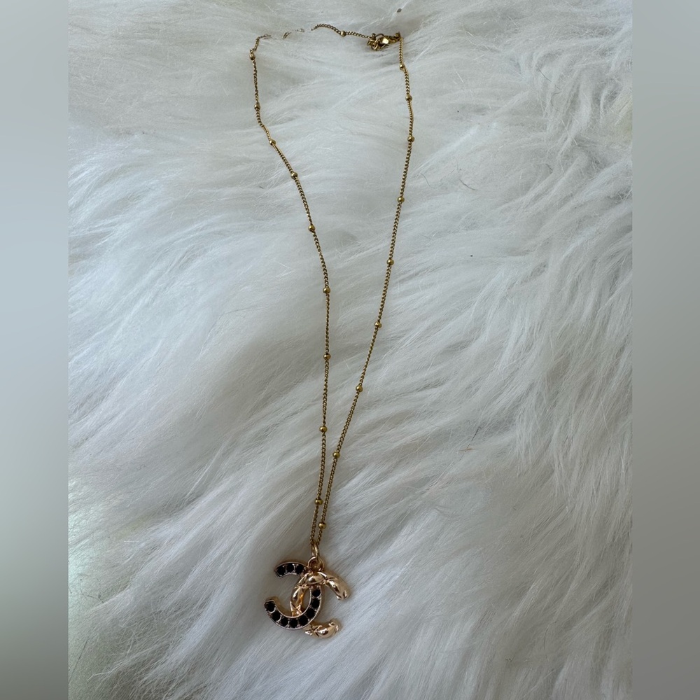 CHANEL BUNDLE WALLET & NECKLACE - Picture 10 of 11
